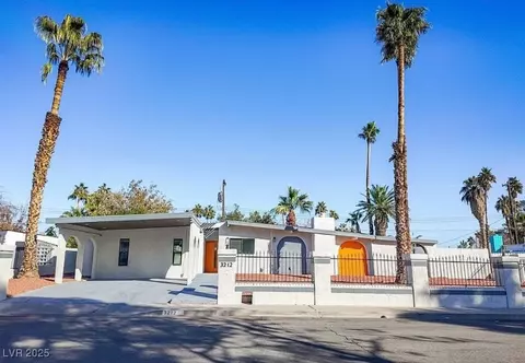 3212 Gaucho Dr, Las Vegas, NV 89169