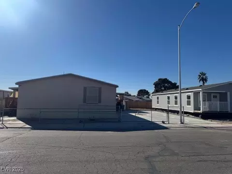 5621 Tahoe Dr, Las Vegas, NV 89142
