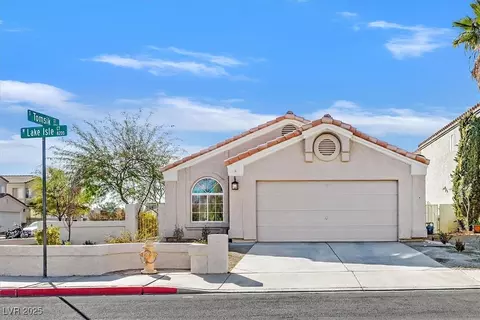8201 Lake Isle Ct, Las Vegas, NV 89145