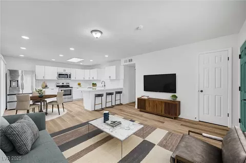 6520 Evergreen Ave, Las Vegas, NV 89107