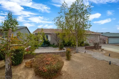 250 Tonalea Ave, Henderson, NV 89015