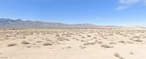9780 S Raymond St, Pahrump, NV 89048