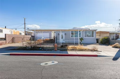222 Hopi Ln, Henderson, NV 89015