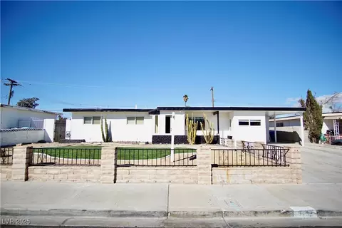 5732 Heron Ave, Las Vegas, NV 89107