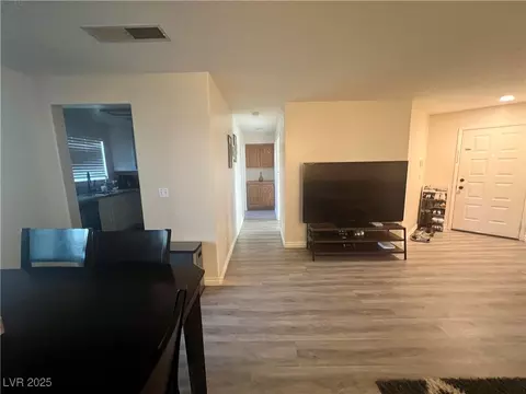 1400 Jamielinn Ln #102, Las Vegas, NV 89110