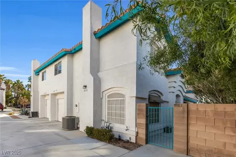 2725 Stars End St, Las Vegas, NV 89108