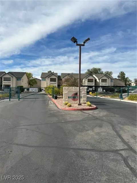 5121 Lindell Rd #104, Las Vegas, NV 89118