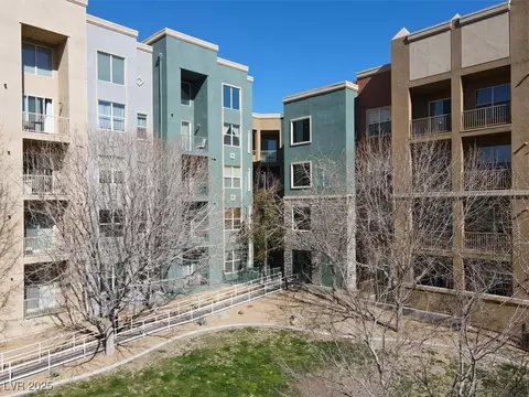 50 E Serene Ave #123, Las Vegas, NV 89123