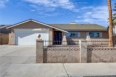 1716 Battle Creek Cir, Las Vegas, NV 89108