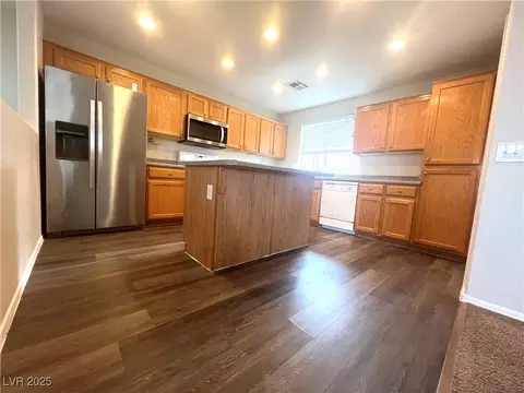 7017 Green Ripple Ln, Las Vegas, NV 89156