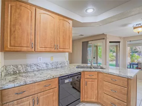 1402 Bareback Ct, Henderson, NV 89014 photo 7