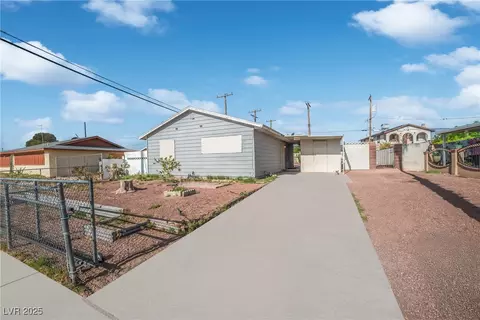 2229 La Puente St, Las Vegas, NV 89115