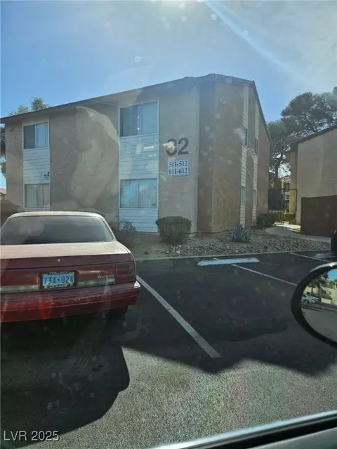 3651 Arville St #613, Las Vegas, NV 89103
