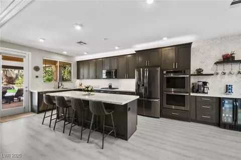 8145 Mountain Forest Ct, Las Vegas, NV 89129