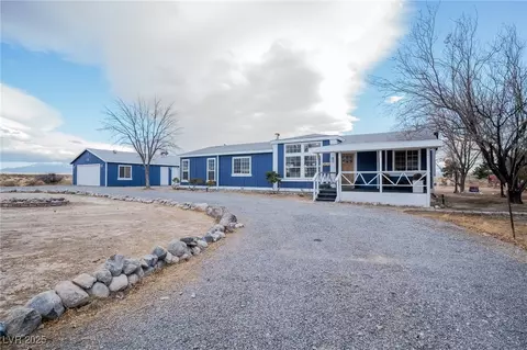 2610 Desert Hills Cir, Pahrump, NV 89048