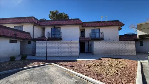 701 Bourbon St #G3, Pahrump, NV 89048