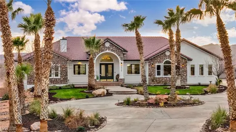 2925 Hidden Hollow Cir, Logandale, NV 89021