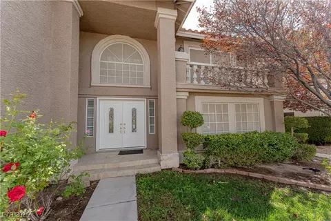 3120 Stern Dr, Las Vegas, NV 89117
