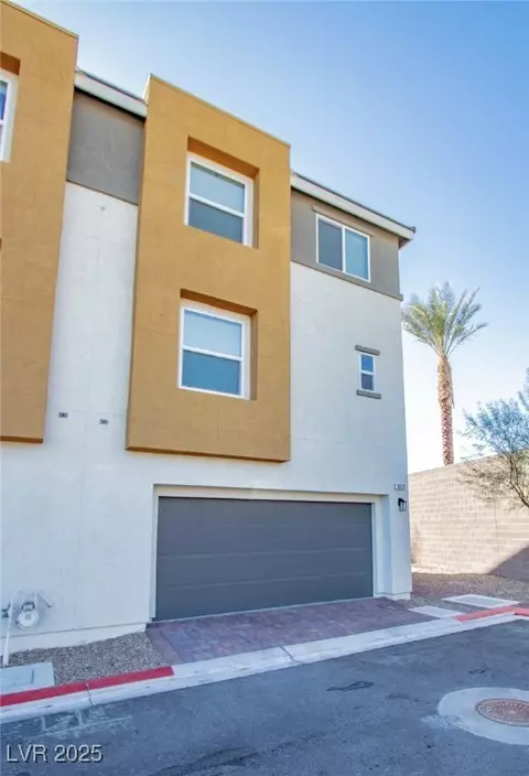 10079 Dazzling Sunrays Ave, Las Vegas, NV 89129