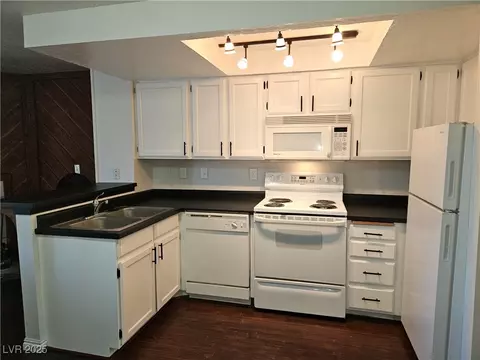 464 N Hwy 143 # B209, Brian Head, UT 84719