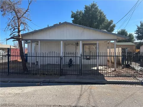 5903 Whitney Ave, Las Vegas, NV 89122