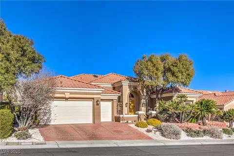 10700 Back Plains Dr, Las Vegas, NV 89134