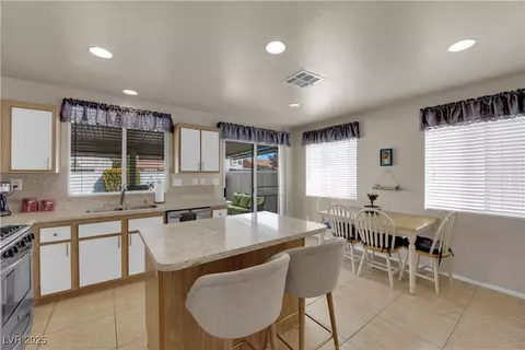 5846 Dana Rogers Dr, Las Vegas, NV 89110