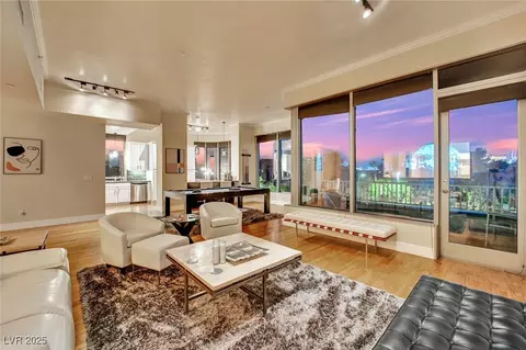 360 E Desert Inn Rd #404, Las Vegas, NV 89109