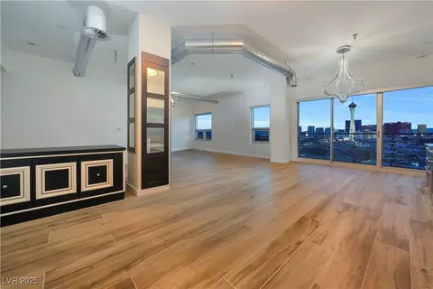 200 Hoover Ave #1505, Las Vegas, NV 89101