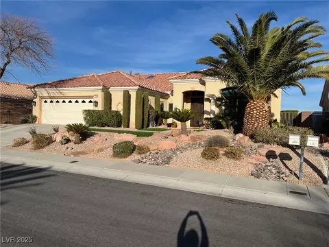 2536 Faiss Dr, Las Vegas, NV 89134
