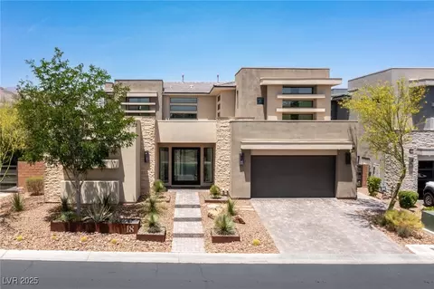 18 Sugarberry Ln, Las Vegas, NV 89135