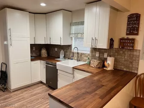 Kitchen - 944 Main St, Panaca, NV 89042 photo 1 of 3