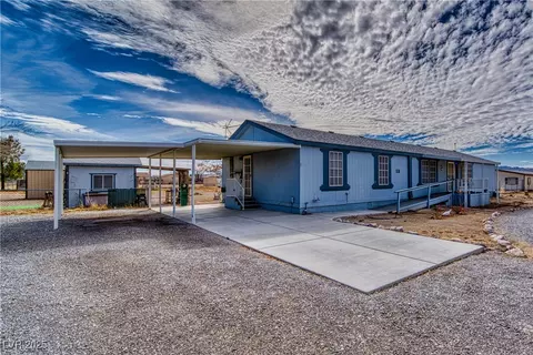 4961 E Comanche Dr, Pahrump, NV 89061