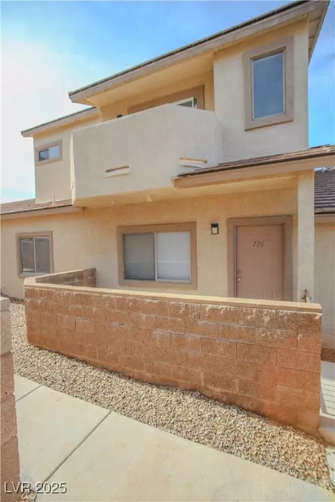 2050 N Los Feliz St #176, Las Vegas, NV 89156