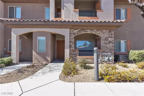 7701 W Robindale Rd #102, Las Vegas, NV 89113