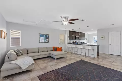 10525 Gibbous Moon Dr, Las Vegas, NV 89129
