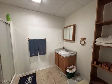 Bath - 889 E 308th South St, Ely, NV 89301 photo 8 of 9