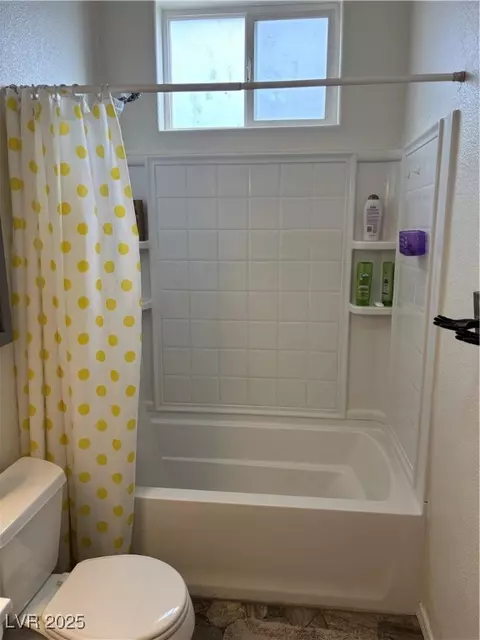 Bath - 889 E 308th South St, Ely, NV 89301 photo 7 of 9