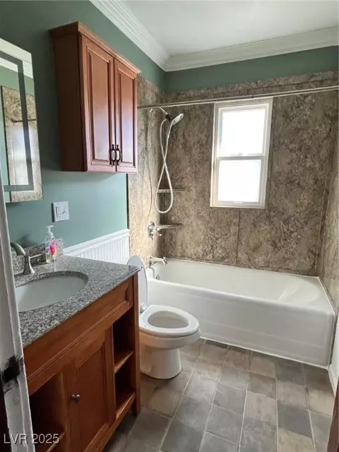 Bath - 971 Lyons Ave, Ely, NV 89301 photo 1 of 2