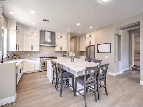 11 Canoa Hills Dr, Henderson, NV 89052