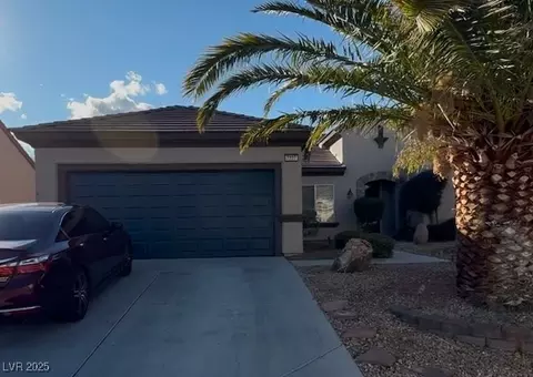 2227 Garden City Ave, Henderson, NV 89052
