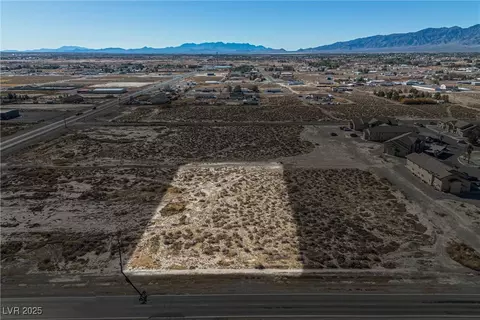 2921 E Dandelion St, Pahrump, NV 89048