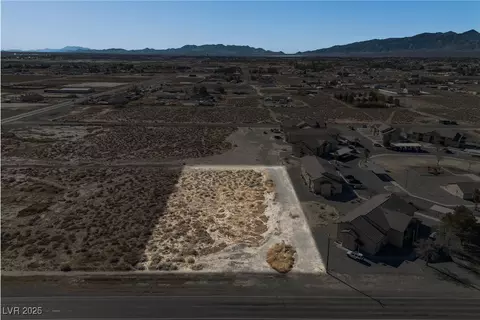 2891 E Dandelion St, Pahrump, NV 89048