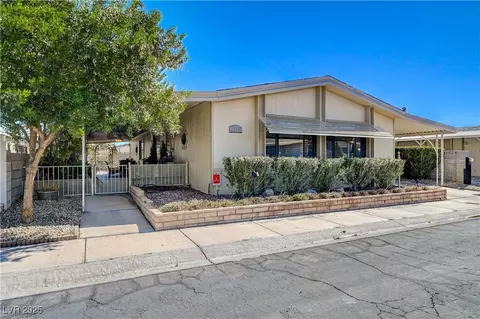 3198 La Barca Ln, Las Vegas, NV 89122