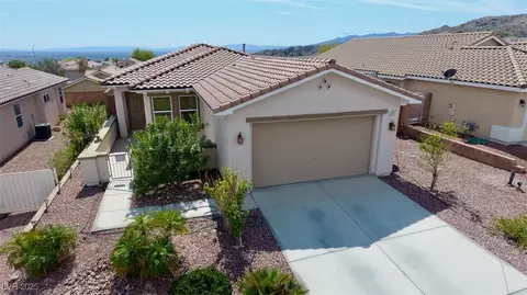 2351 Thornwood Castle Dr, Laughlin, NV 89029