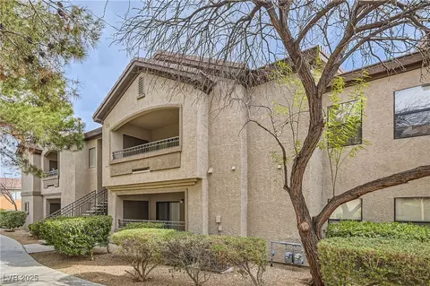 8250 N Grand Canyon Dr #2102, Las Vegas, NV 89166