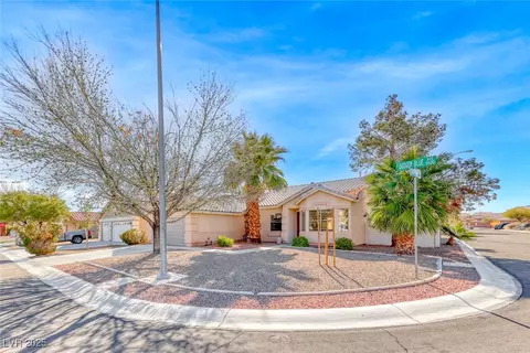 1035 Dodger Blue Ave, Las Vegas, NV 89123