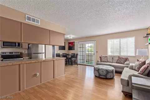 101 Luna Way #226, Las Vegas, NV 89145