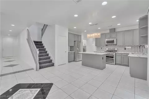 7917 Sally Irene Ct, Las Vegas, NV 89113