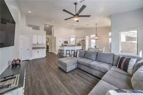 5078 Shadow River St, Las Vegas, NV 89148